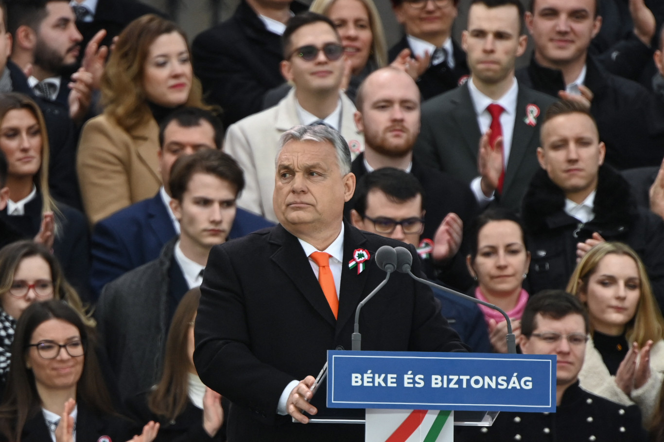 Orbán Mi is ott vagyunk a harcmezőn