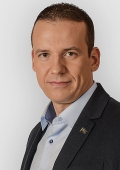 TOROCZKAI LÁSZLÓ