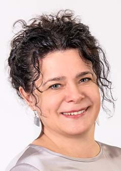 Supka-Kovácsné Holzhofer Tünde