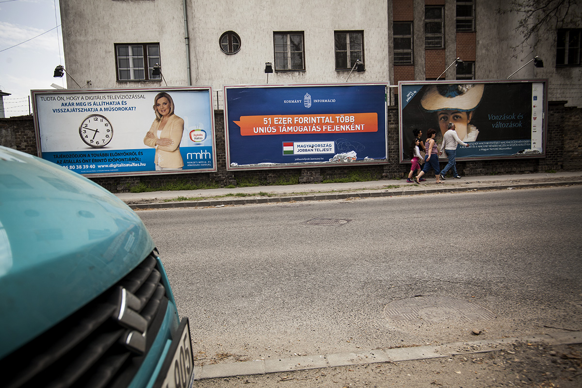 A "Magyarország jobban teljesít" kampány 2013 áprilisán.