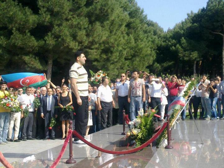 A kormány szerint a nemzetközi büntetőjogi egyezményeknek megfelelően jártak el, amikor kiadták az azeri baltás gyilkost