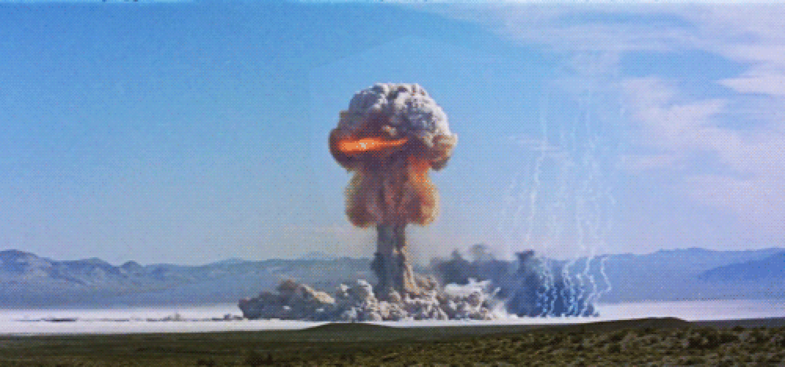 Испытание самой мощной. Северная Корея ядерное оружие. Ядерная бомба Северной Кореи. Ядерные боеголовки КНДР. Испытания Северной Кореей ядерного оружия в октябре 2006.