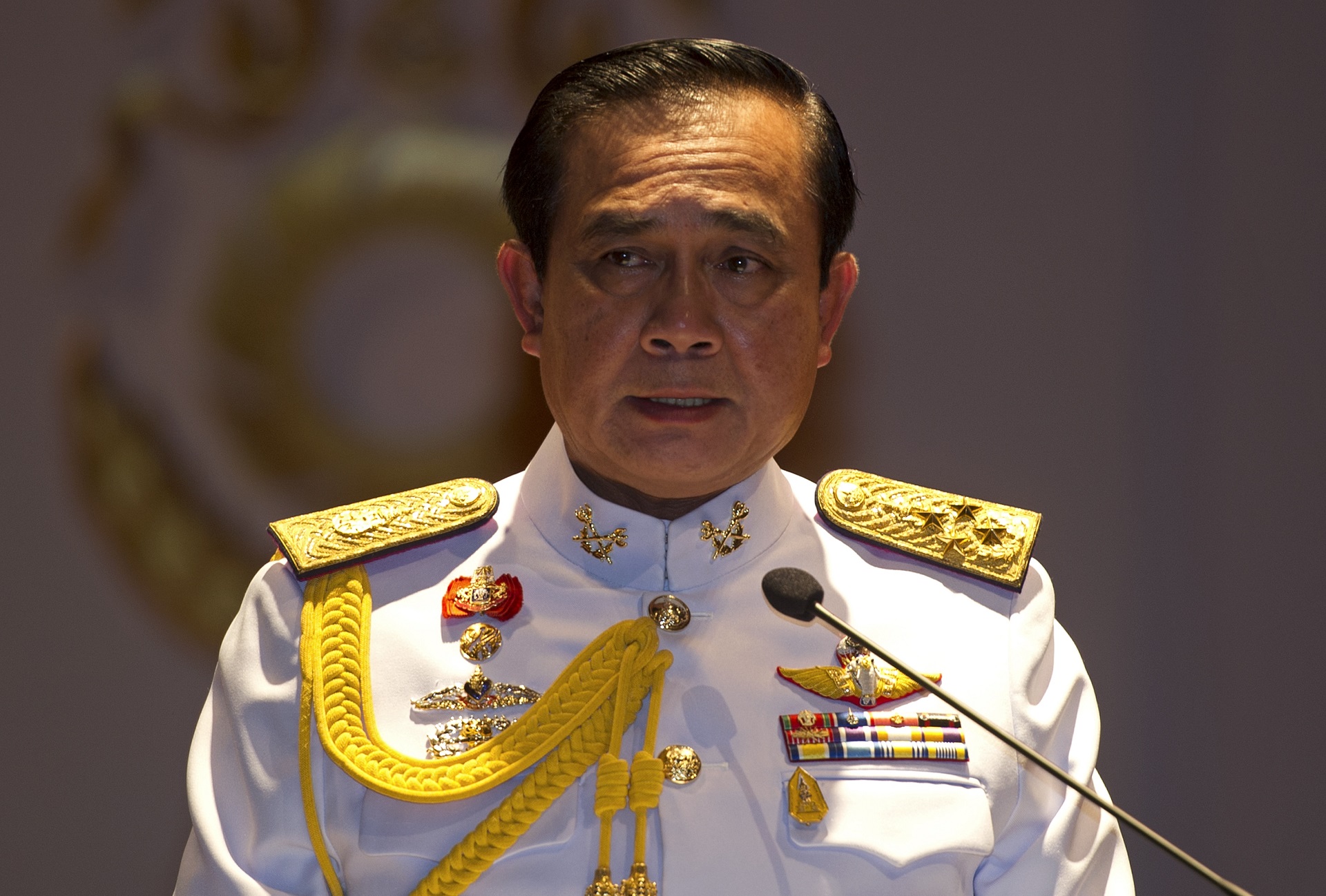 A thaiföldi miniszterelnök bejelentette a katonai junta végét