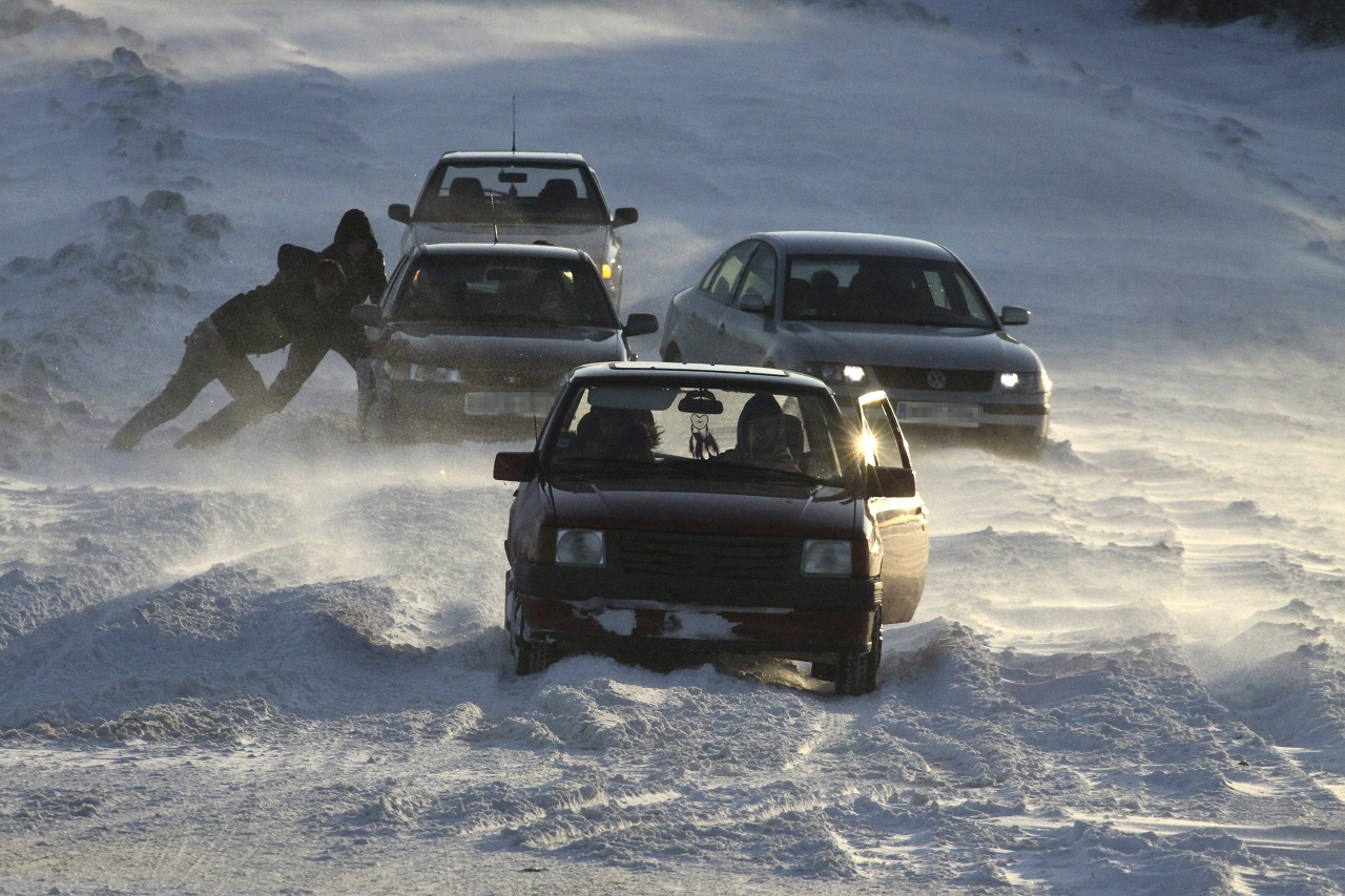 A héten jól jöhet, ha akad a közelükben egy másik autó is, hófúvások jönnek!