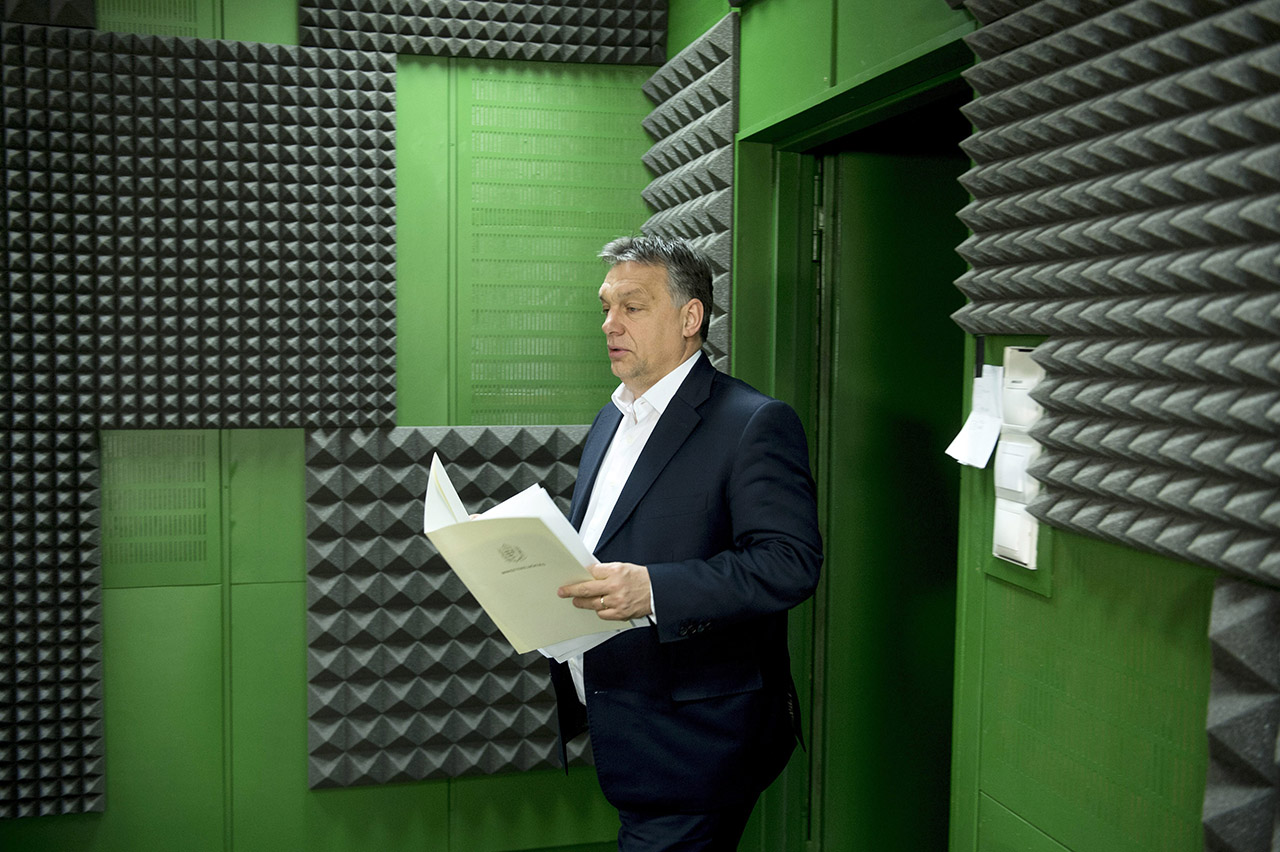Orbán: Őrült gondolat, de el kell hinnünk, amit a nyugat-európai vezetők mondanak