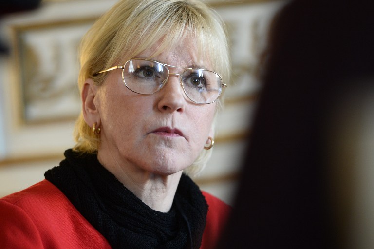 Szijjártó pökhendinek nevezte és visszautasította a svéd külügyminiszter szavait