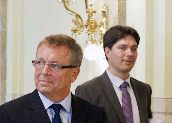 Matolcsy unokatestvére és Matolcsy jobbkeze vették meg Magyarország negyedik legnagyobb bankjának harmadát