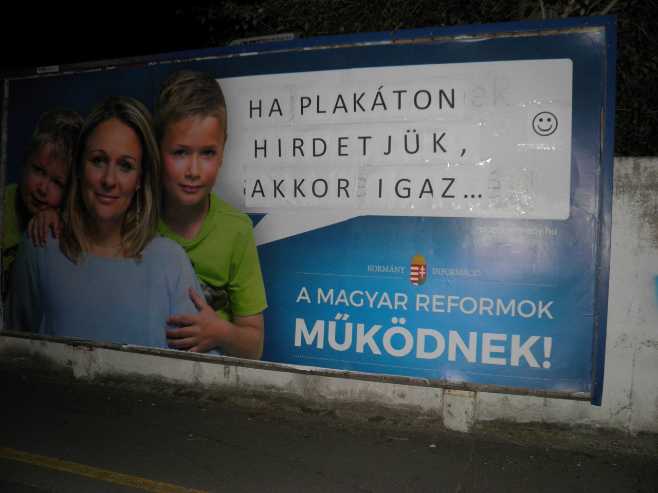 10+1 év plakáthisztéria Rogán Antal és Balásy Gyula Magyarországán