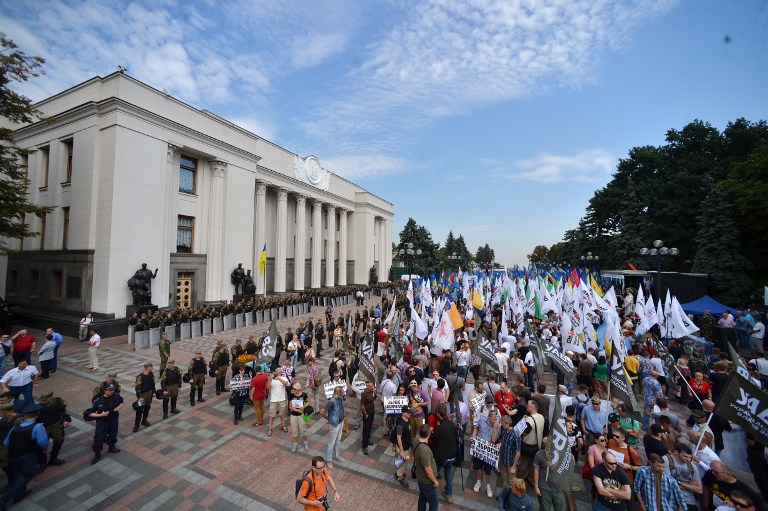 Az ukrán parlament megszavazta a törvényt, ami szerint a Donyec-medence Ukrajnához tartozik, csak megszállták az oroszok