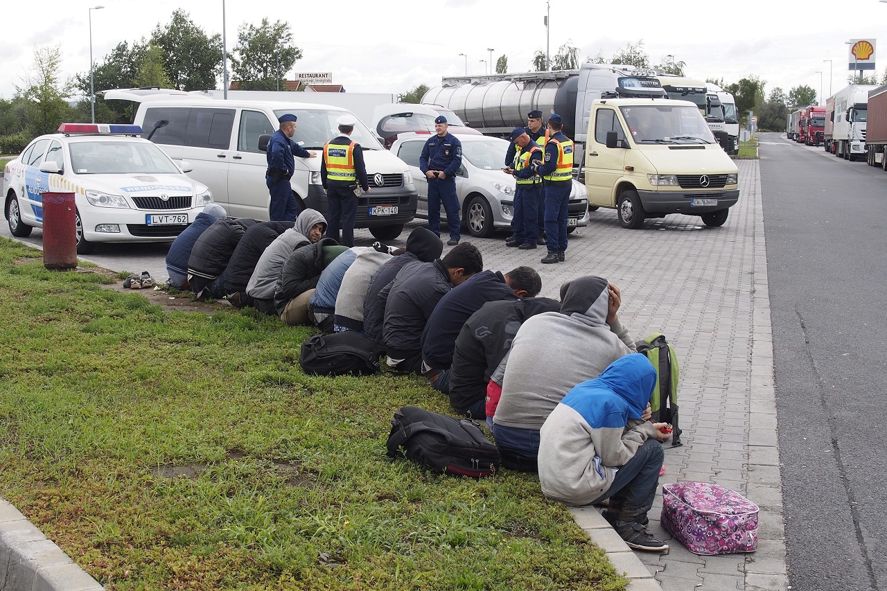 362 magyar embercsempészt tartóztattak le tavaly Németországban