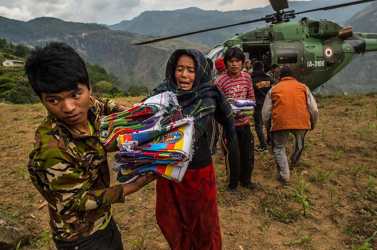A mentőcsapatok csak most értek el több nepáli települést, ennyi maradt belőlük