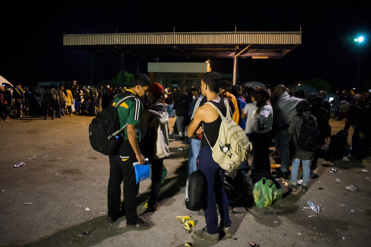 Opatovac, 2015. szeptember 23. Migránsok a horvátországi Apátiban (Opatovac) felállított fogadótáborban 2015. szeptember 22-én. MTI Fotó: Balogh Zoltán