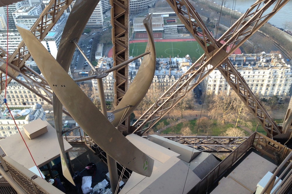 Szélgenerátorral még artisztikusabb az Eiffel-torony