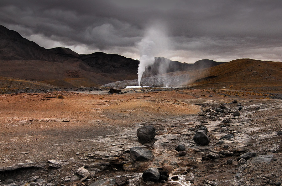 Forró gejzírbe esett egy turista Chilében