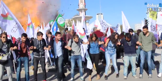 Több mint nyolcvan halott egy törökországi békéért szervezett felvonuláson