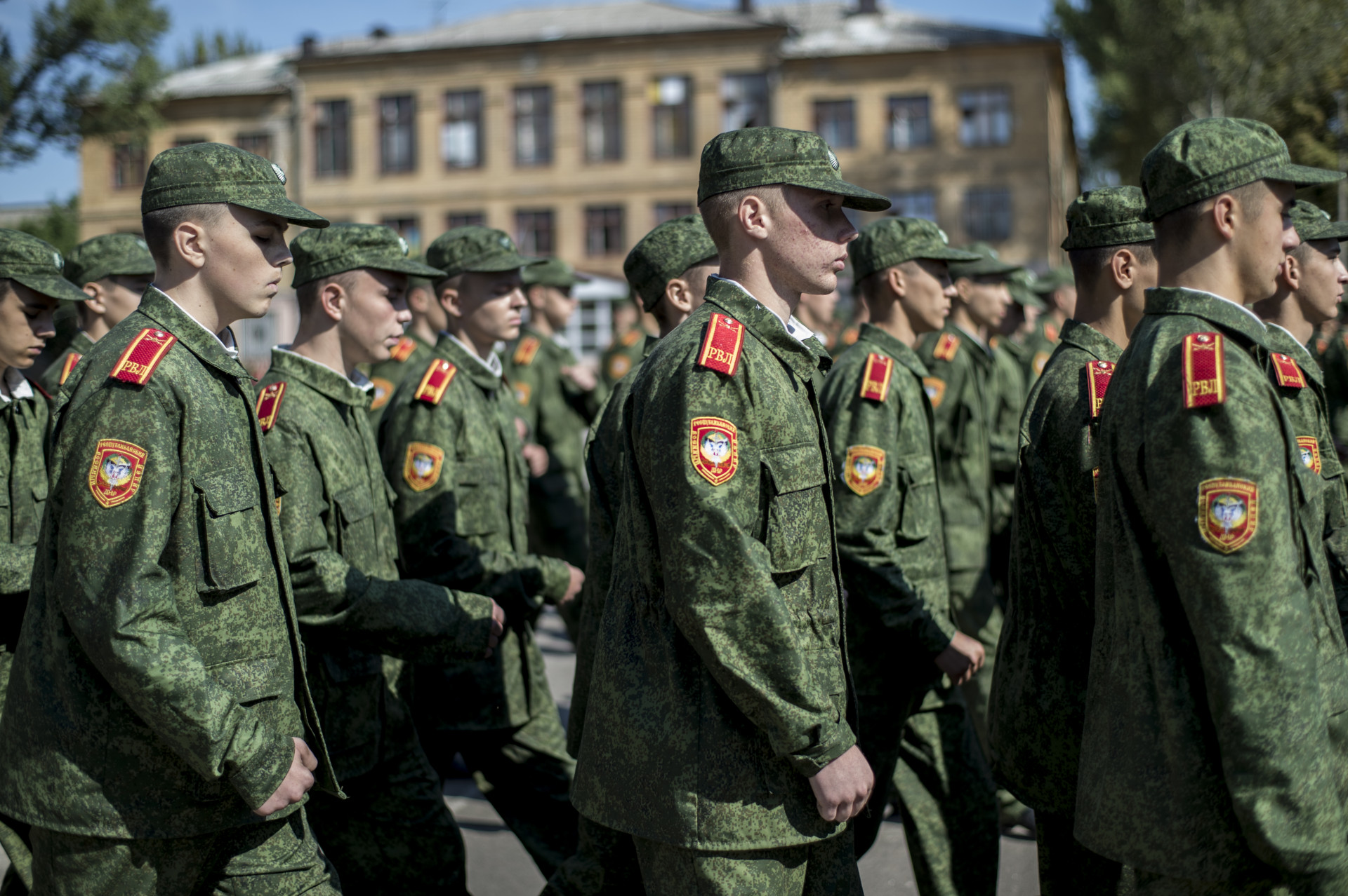 Донецкое высшее. Донецкое высшее общевойсковое командное училище. МВОКУ 122 выпуск. Фото. Донецкое высшее общевойсковое командное училище. МОСВОКУ 117 выпуск.