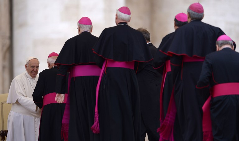 Összeesküvést forralnak belülről Ferenc pápa ellen a Vatikán újságja szerint