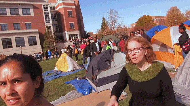 Az amerikai egyetemistákra ráomlik a politikailag korrekt álomvilág