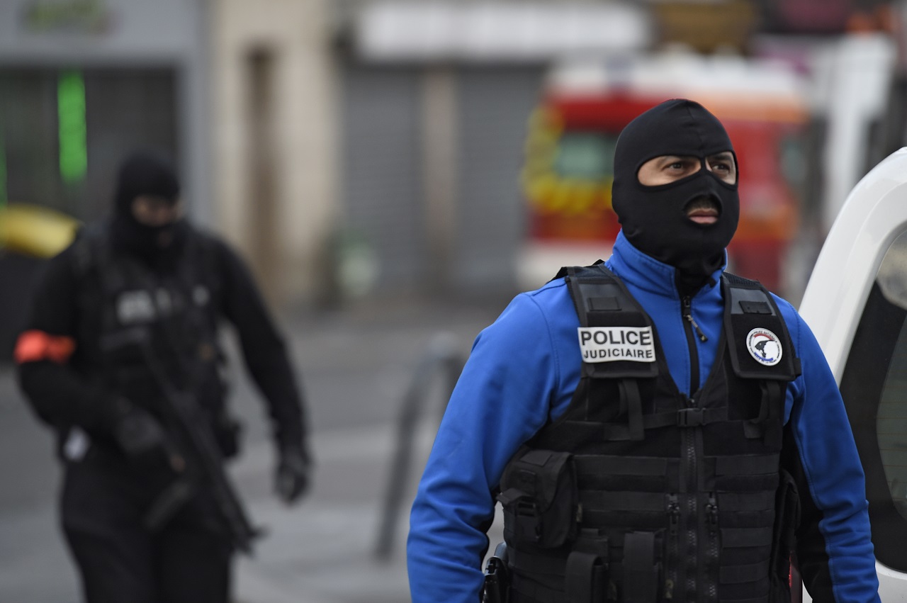 Pokolgépes merényletre készülő terroristát tartóztattak le Franciaországban