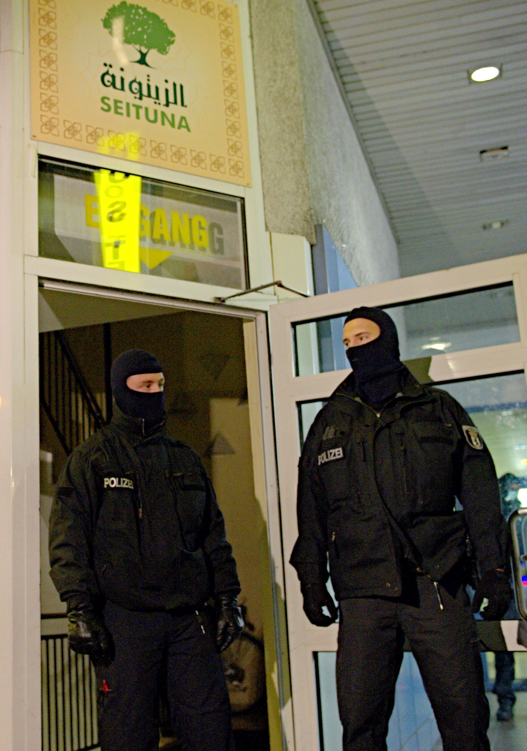 Berlinben letartóztattak két férfit, akik terrortámadásokat készíthettek elő