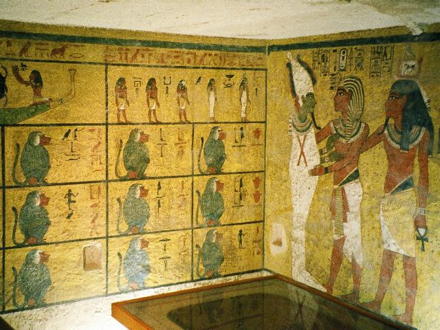 Radarral találtak új szobát Tutanhamon sírjánál