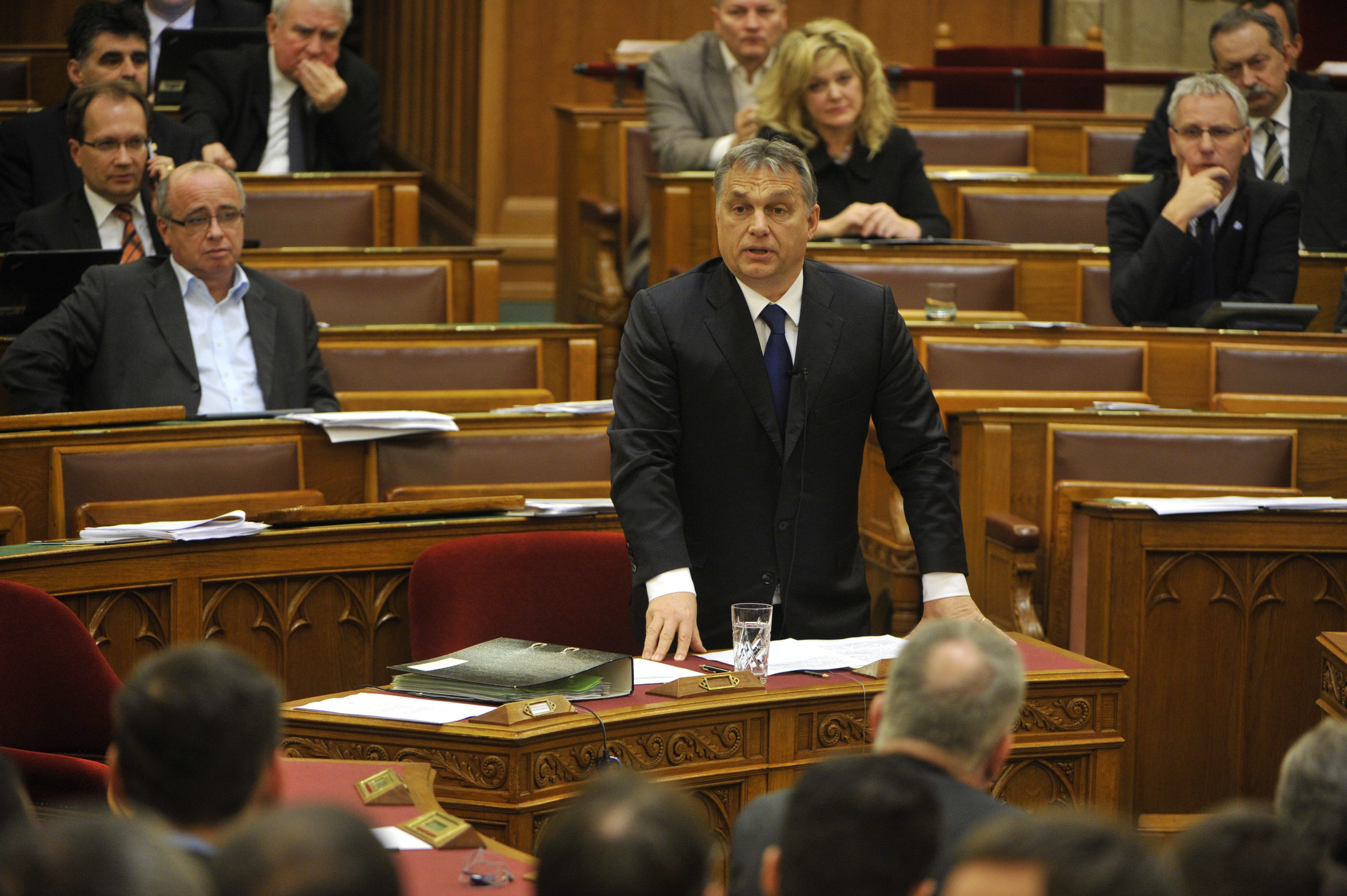 Orbán szerint a magyar közbeszerzési törvény a legszigorúbb Európában