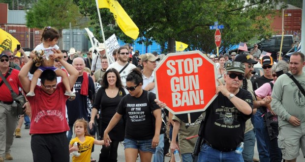 Kamu egyetemi mészárlást akarnak rendezni fegyvertartás-mániás idióták Texasban