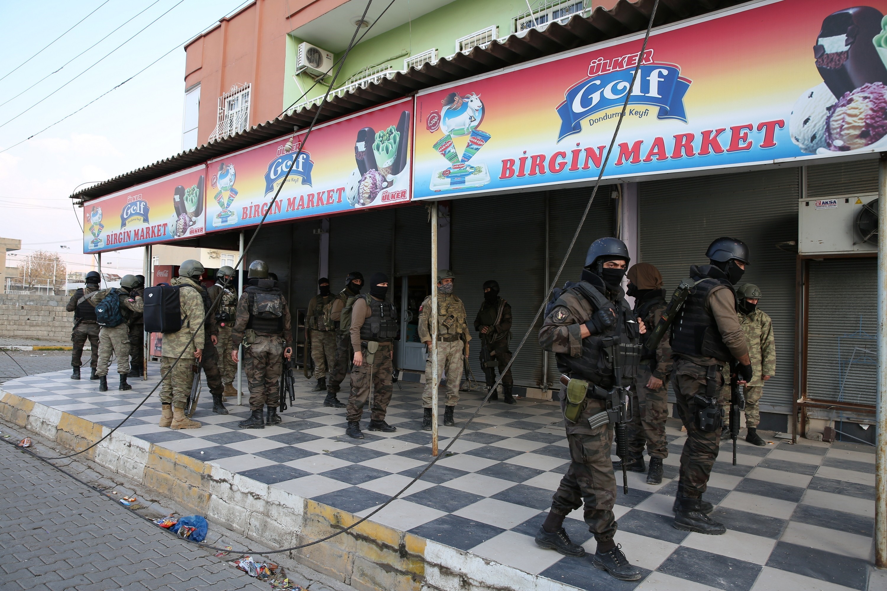 Hadjáratot indítottak a török biztonsági erők a Kurdisztáni Munkáspárt ellen