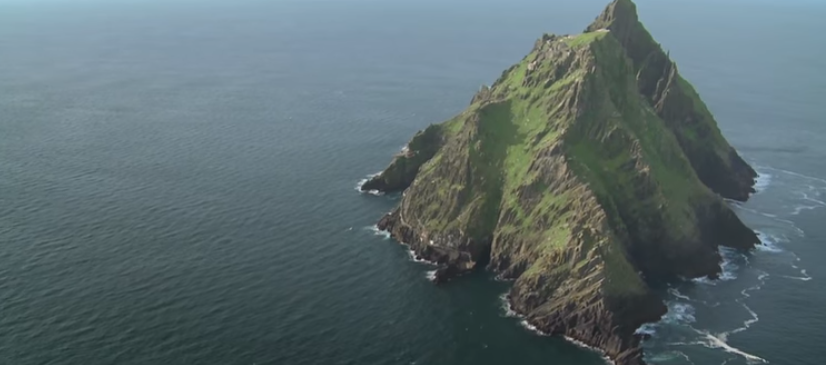 Írország abban bízik, turistaszenzáció lesz a Csillagok háborújában felbukkant lakatlan szigetükből