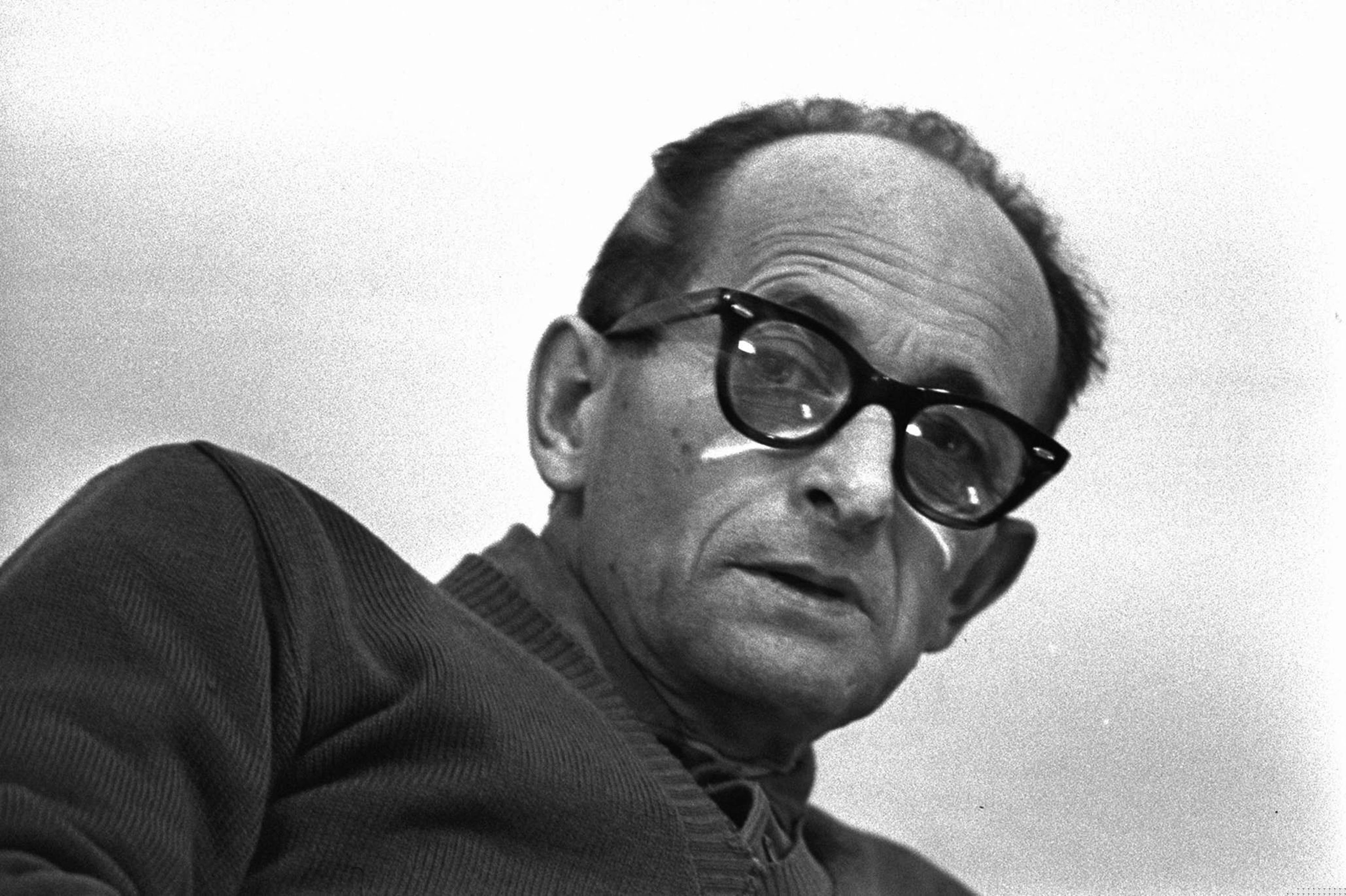 Kézzel írt levélben könyörgött Izrael elnökének kegyelméért Adolf Eichmann