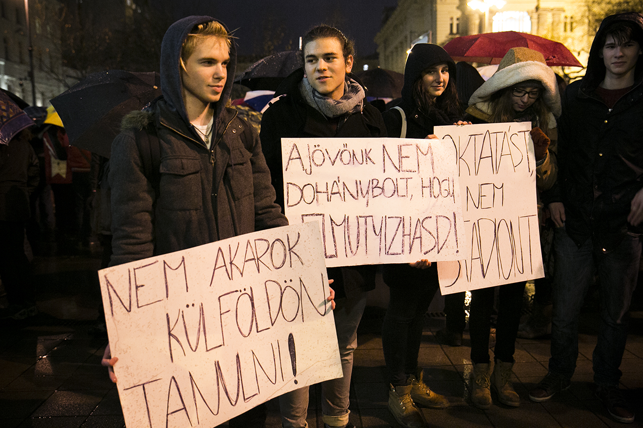 A szervezőket is meglepte, hányan mentek ki a budapesti pedagógustüntetésre