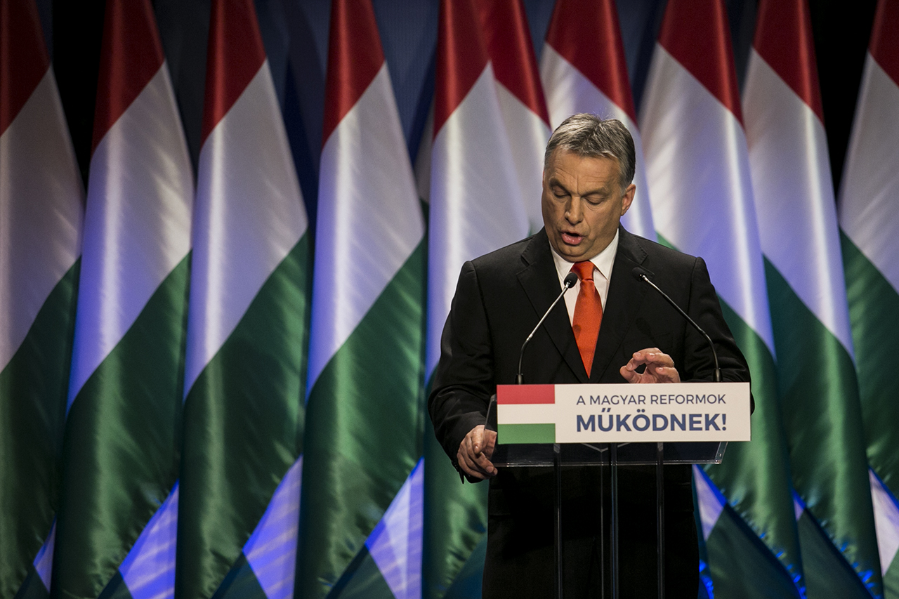 Orbán: Nem a Klik miatt kell aggódni, hanem a világvége miatt