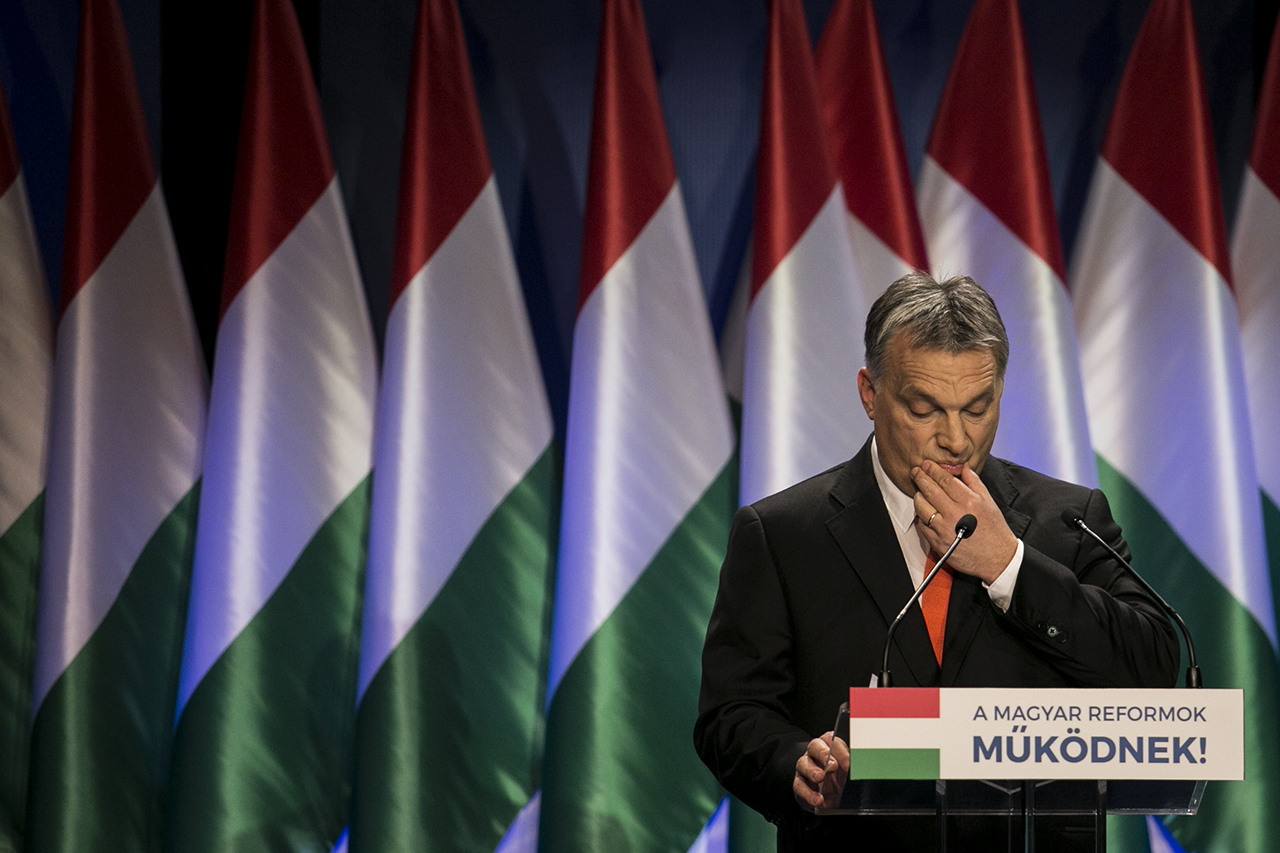 Orbán Viktor Törvényt Sért