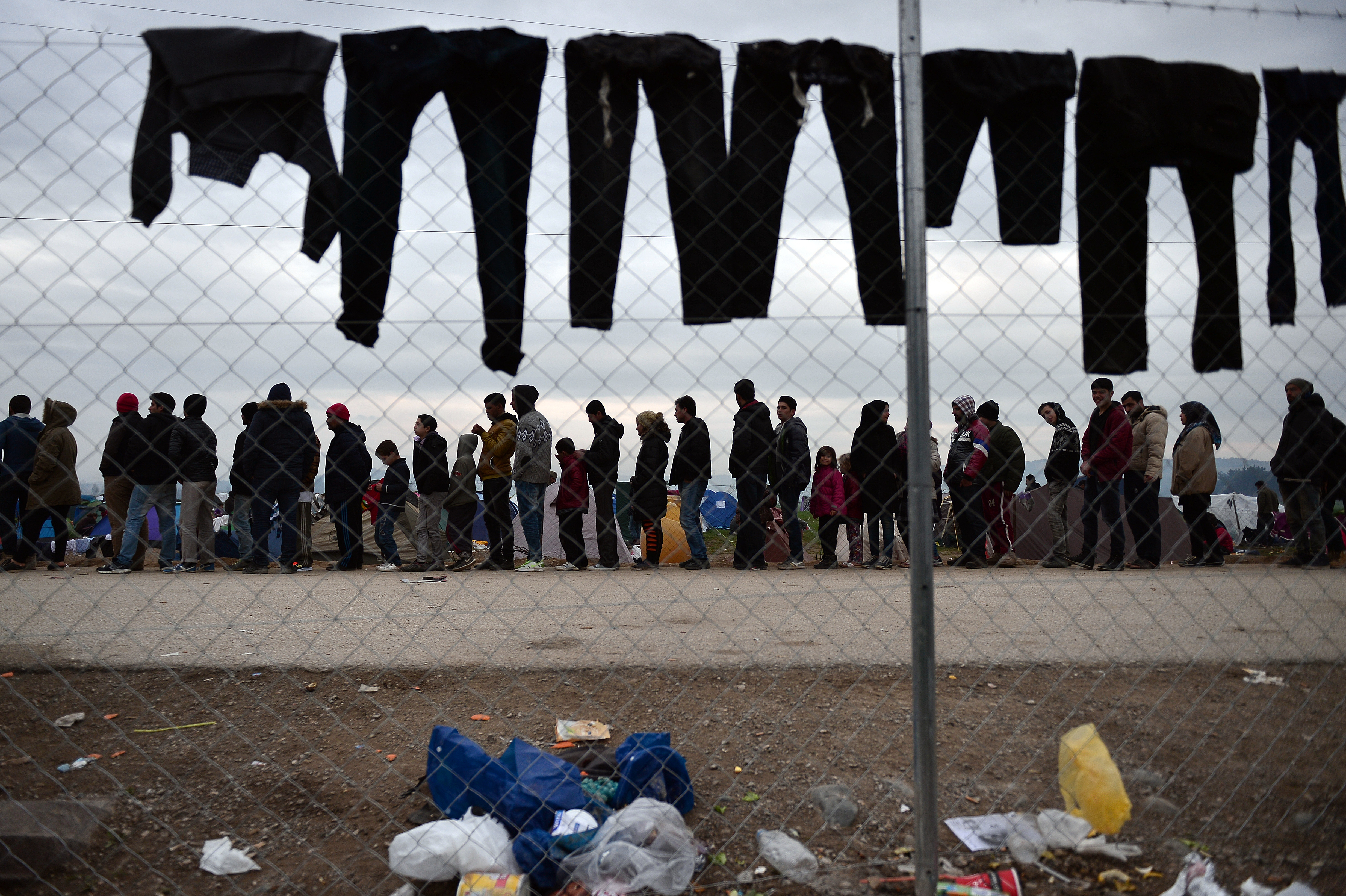 Folytatódik a menekültek visszaszállítása Törökországba