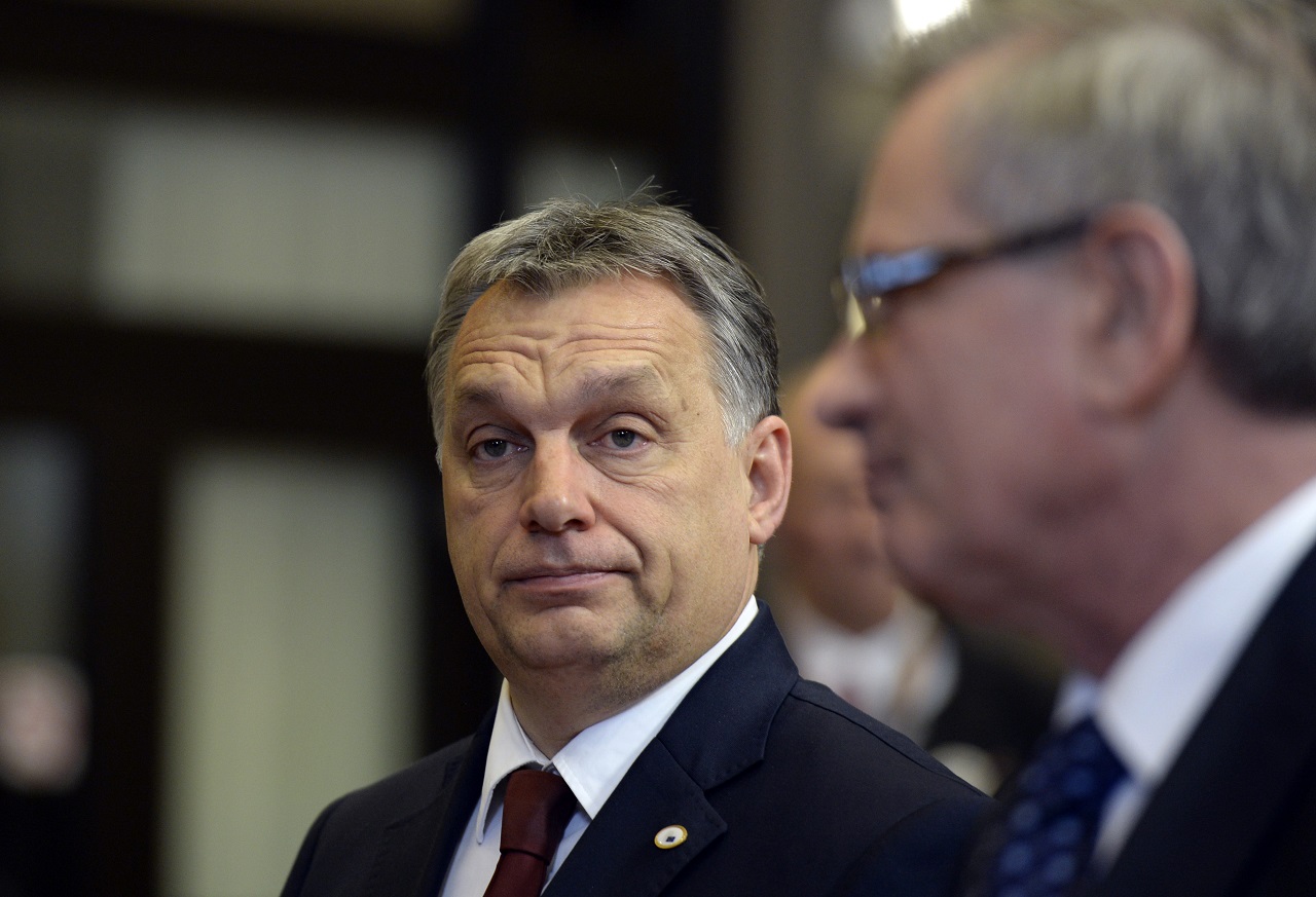 Orbán: Baj van velünk, magyar férfiakkal