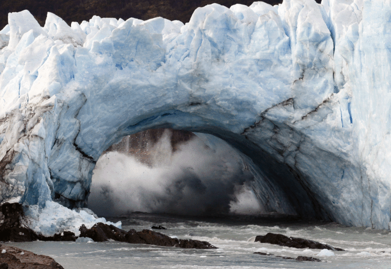 Összeroskadt a patagóniai óriás jéghíd
