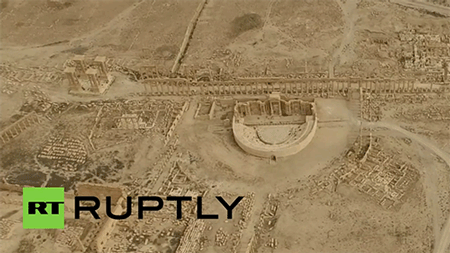 Drónvideó a visszafoglalt palmürai romvárosról