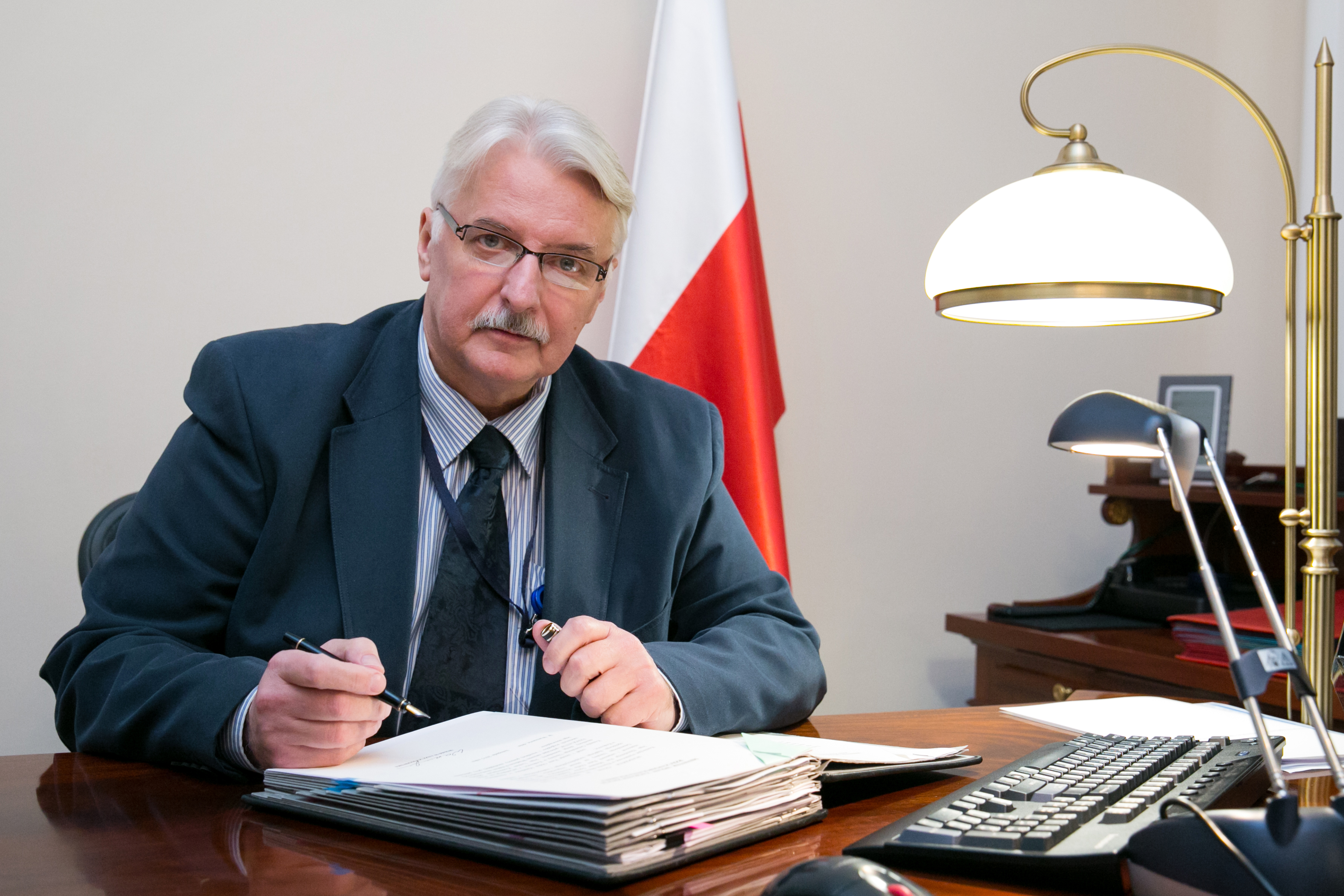 Lengyel külügyminiszter: Nem leszünk többé Amerika négerei