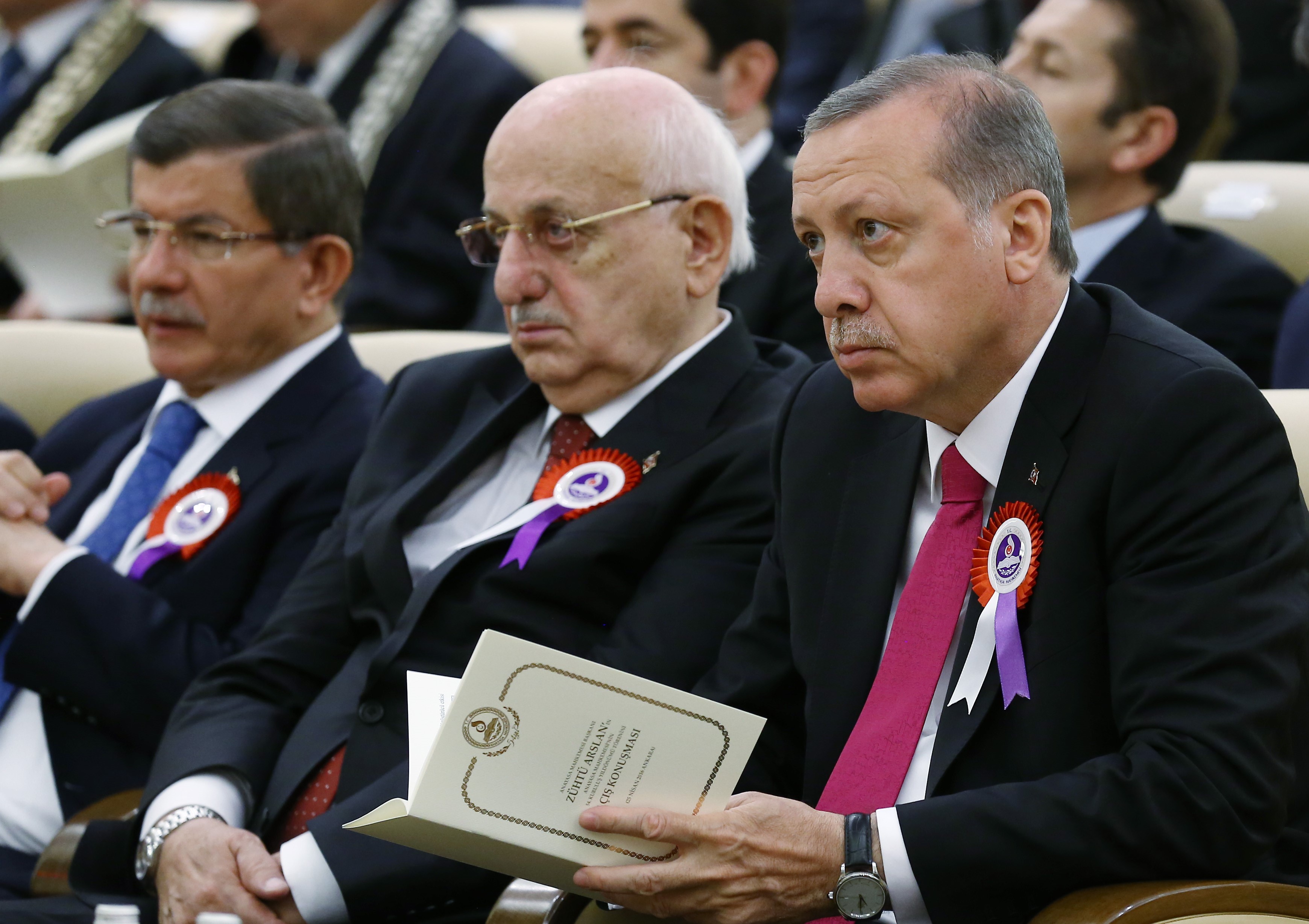 Iszlamista alkotmányt követel a török parlament elnöke 