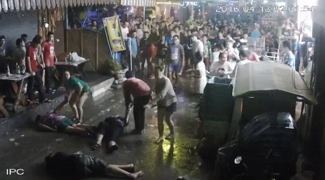 Brutálisan összevertek egy brit családot Thaiföldön