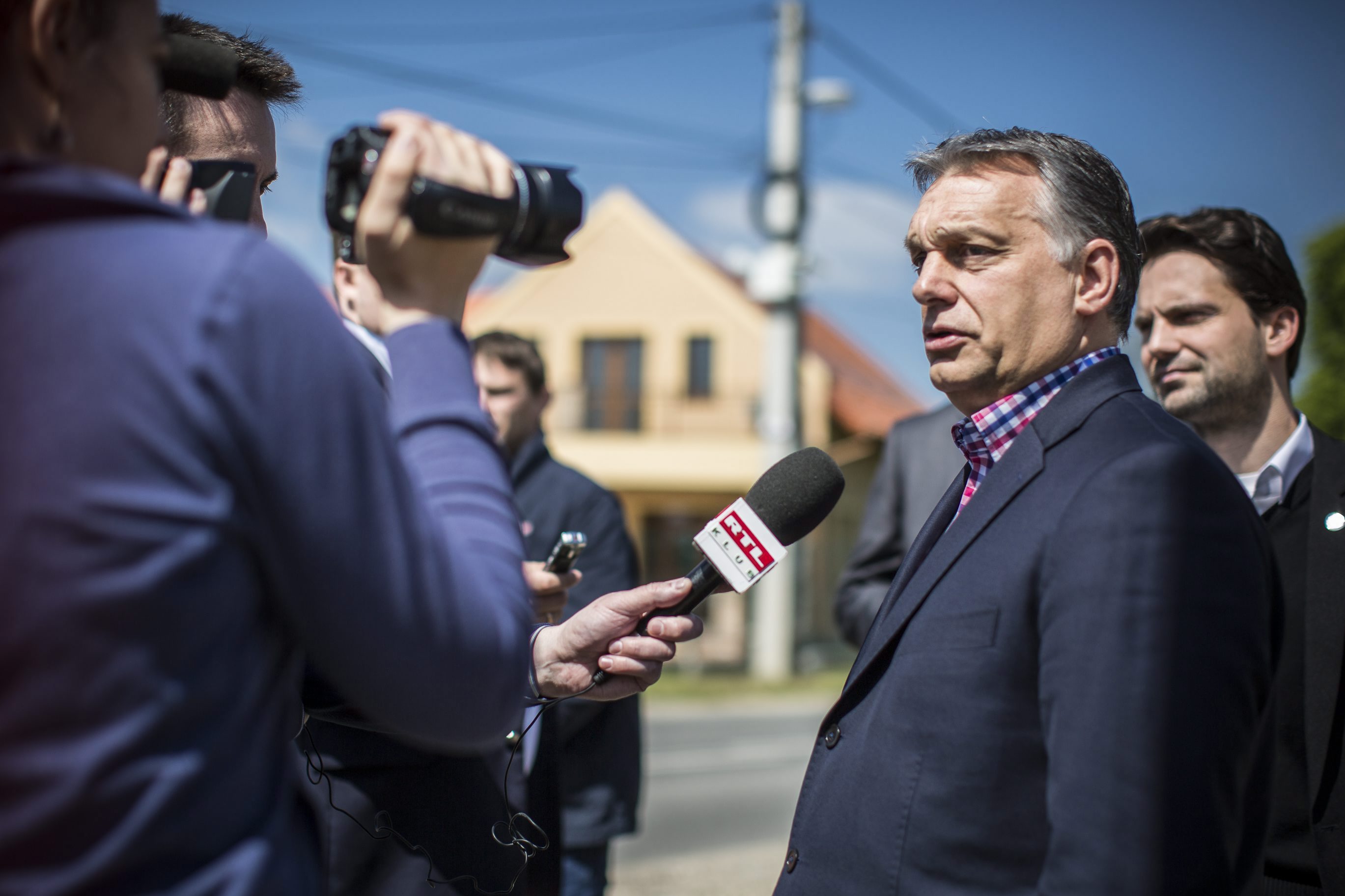 Orbán Viktor szerint a Soros György-féle háttérhatalom erősebb Magyarországon, mint az ellenzék