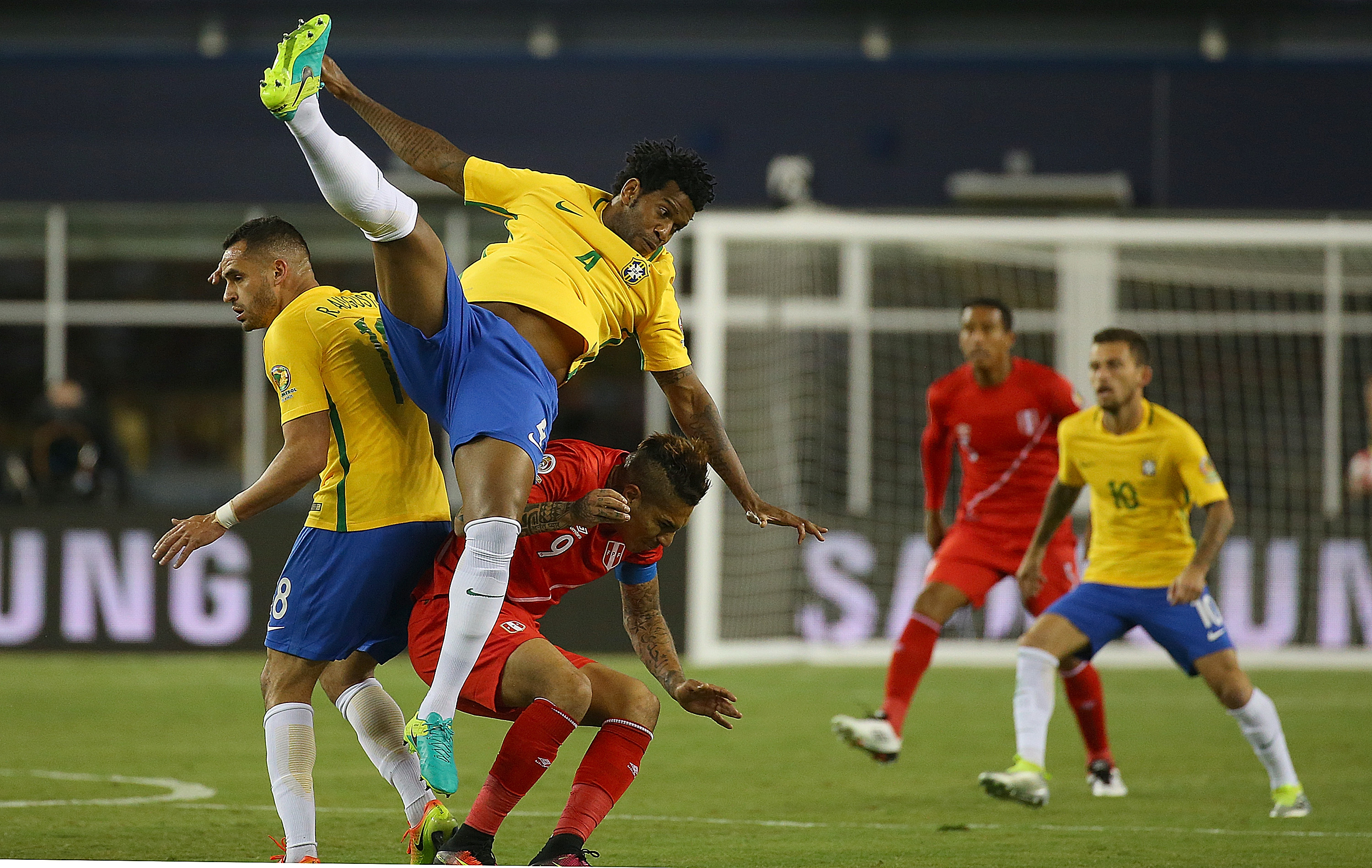 Már a csoportkörben kiejtették a brazilokat a Copa Americán