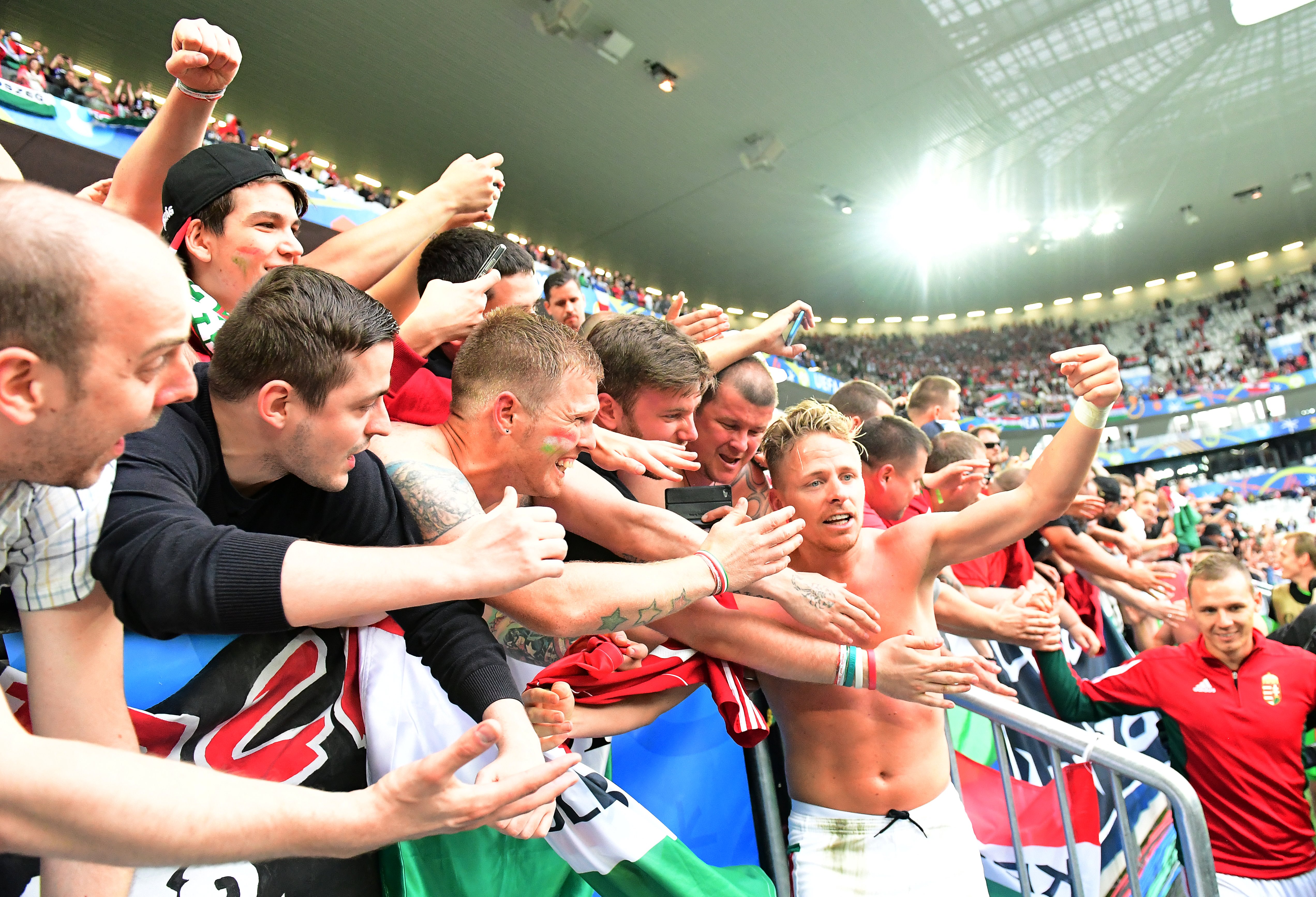 A portugálok elleni meccs előtt felcsendülhet a stadionban a Soho Party