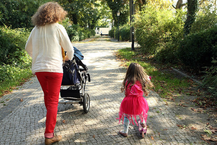 Munkába járás helyett inkább otthon maradnak a kisgyerekes anyák