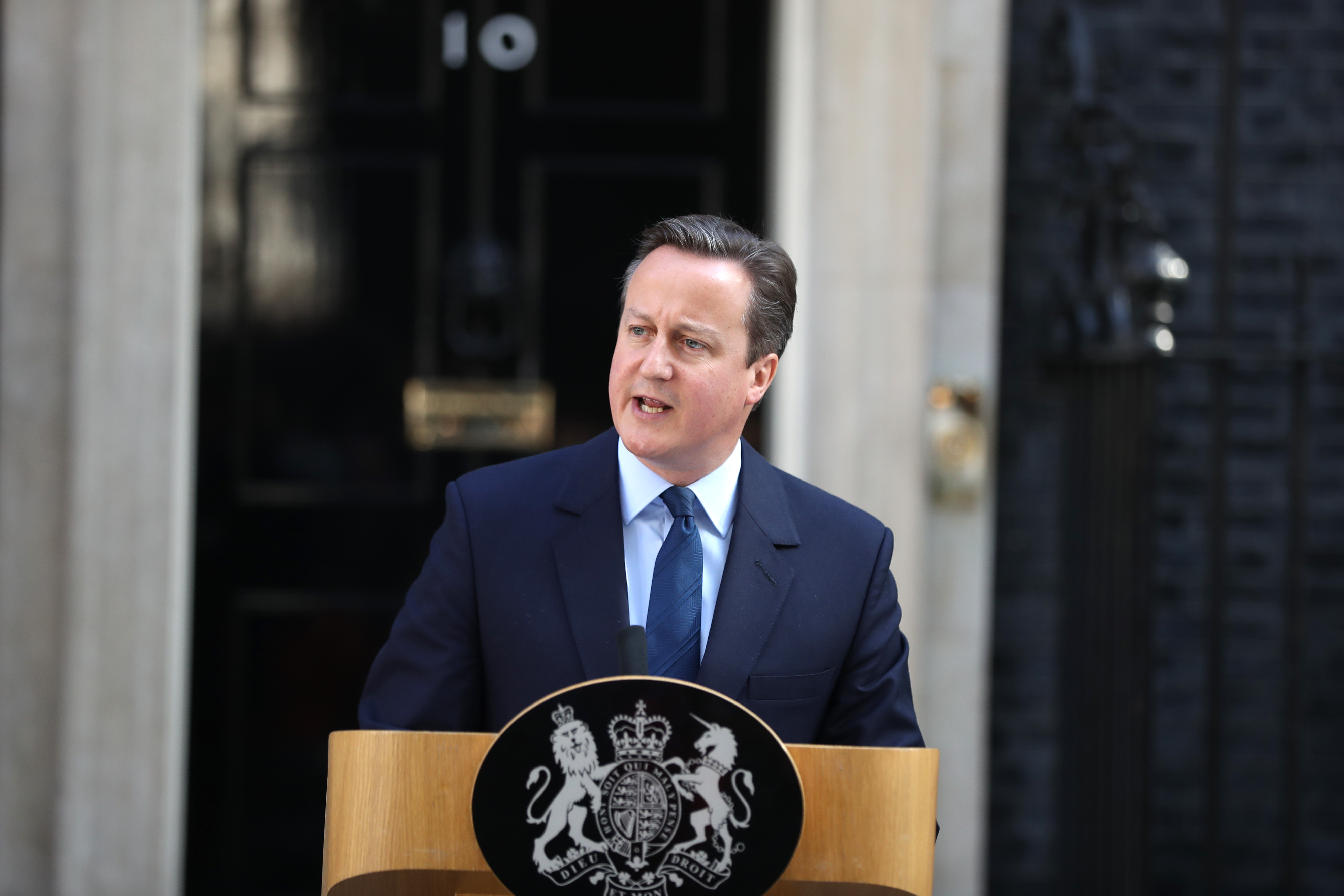 Külügyminiszterként tér vissza a brit politikába David Cameron