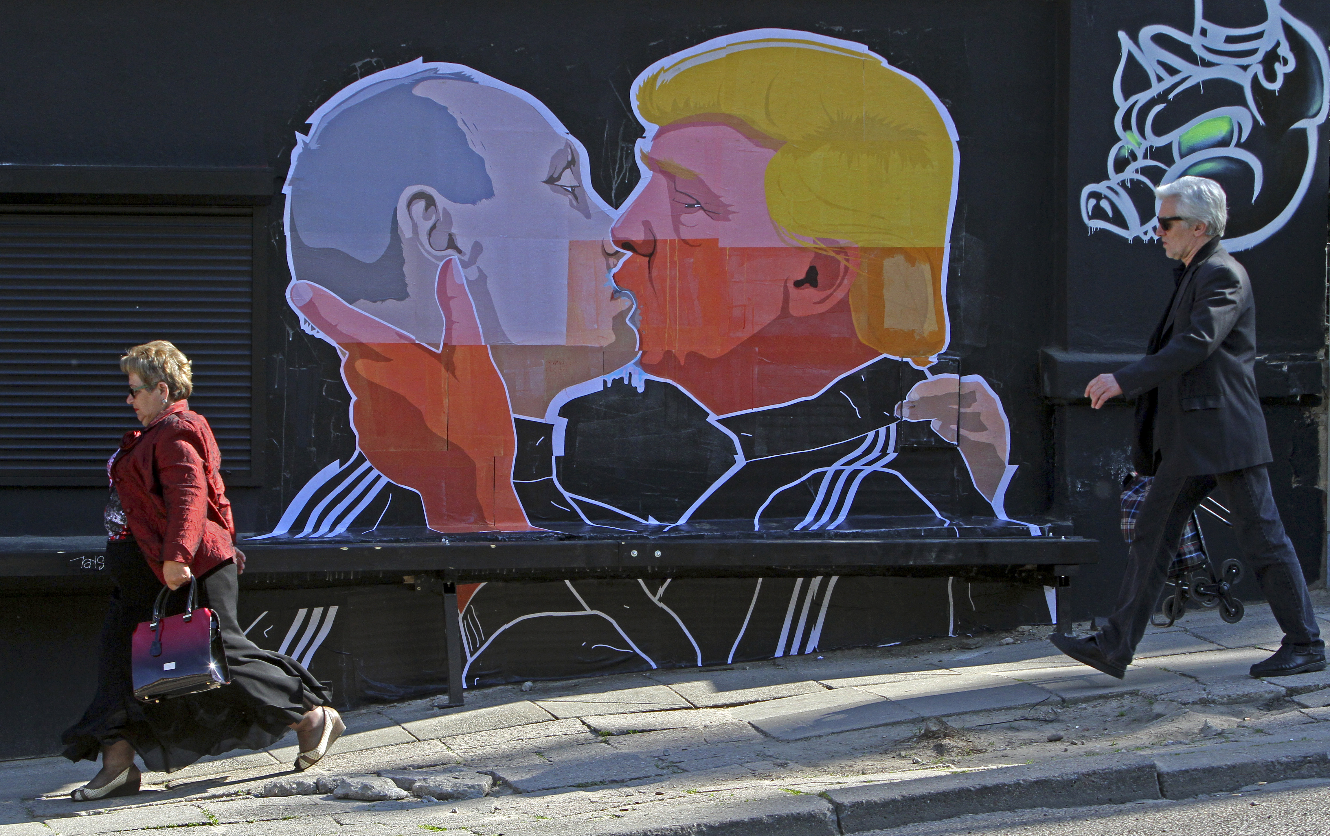 Aki Donald Trumpot támogatja, Vlagyimir Putyint támogatja