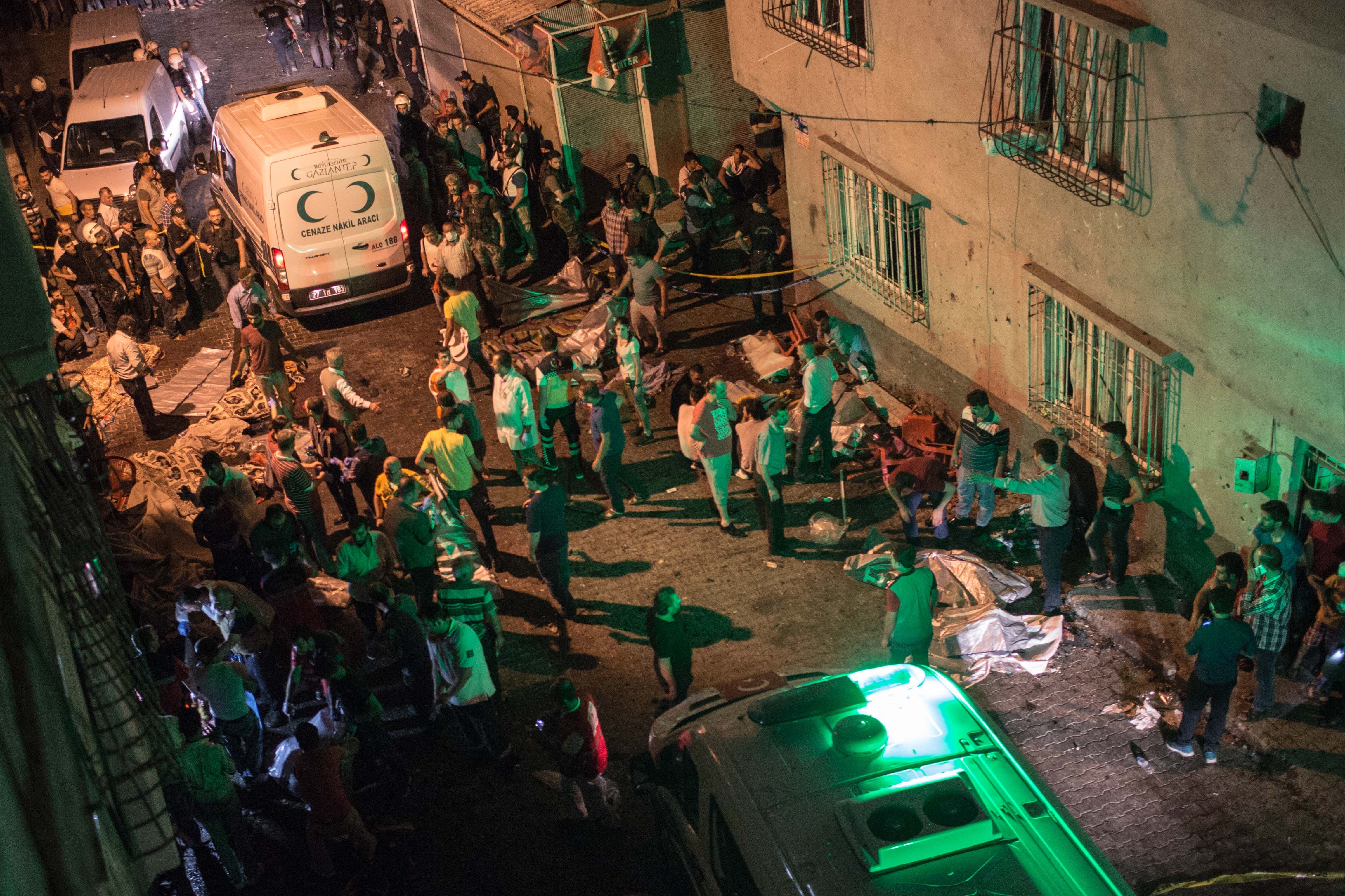 22 halott, 94 sebesült egy törökországi lakodalomban