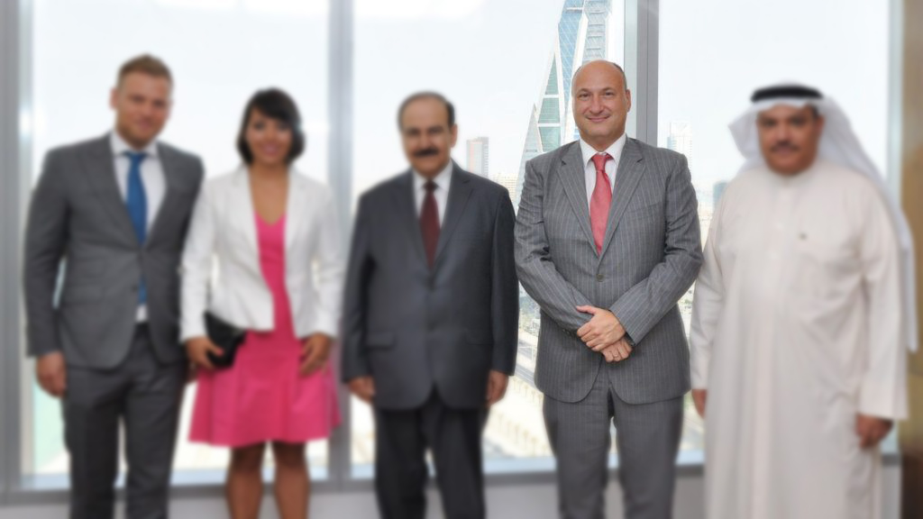 A Tiborcz-házaspárt kalauzoló bahreini konzul letelepedési kötvénnyel is üzletel