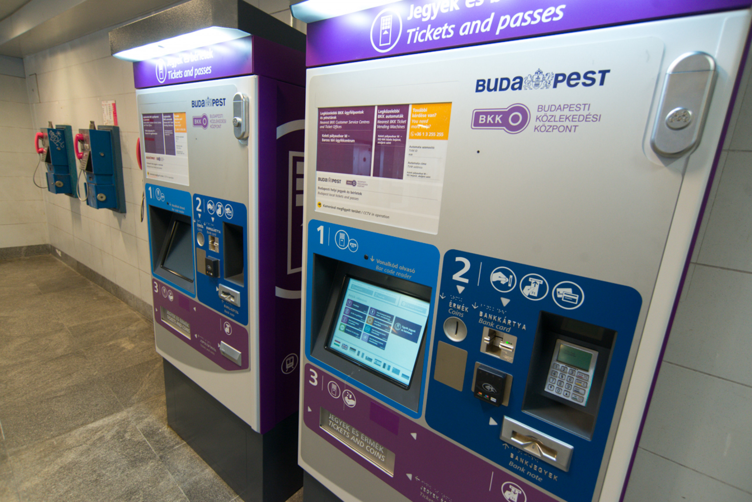 Ticketing options. Автомат для покупки билетов в метро. Терминал для покупки билетов в метро. Билетоматы в Будапеште. Автомат для покупки билетов на электричку.