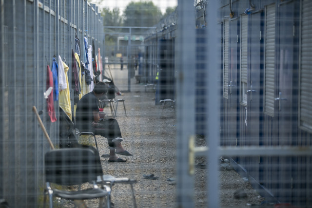 A tranzitzónának nevezett röszkei fogolytábor.